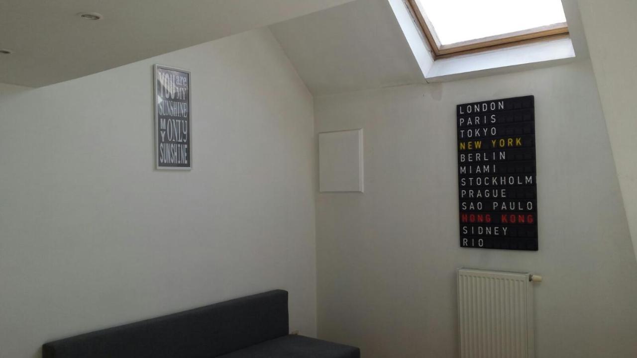 Central Duplex Sleeps 4 Βρυξέλλες Εξωτερικό φωτογραφία